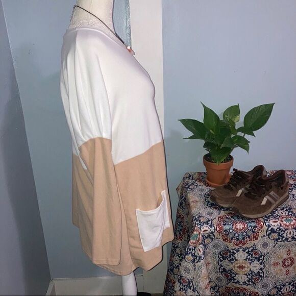 Zulily, Khaki & White Color Block Long Sleeve Pocket Tunic Women’s Size Small - Picture 4 of 12